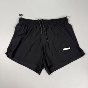 Satisfy Space-O black short